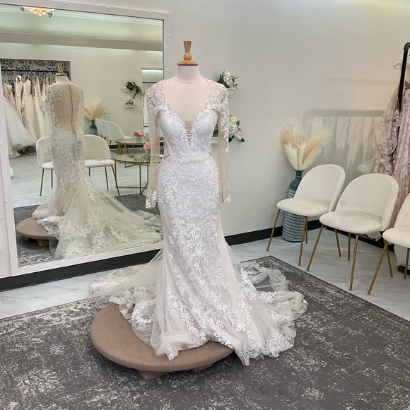 Lillian West Fitted Lace Wedding Dress